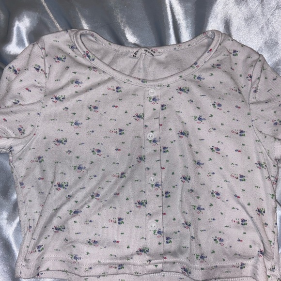 Small white floral crop top - Picture 2 of 3